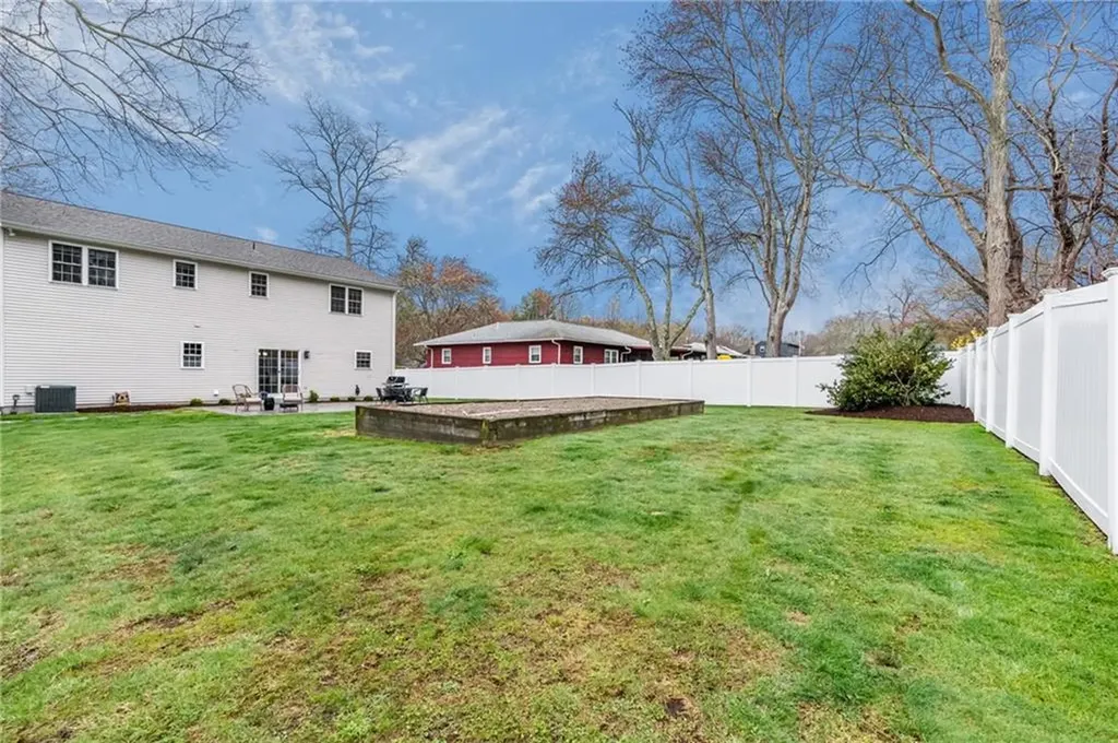70 Foddering Farm Road Narragansett RI 02882