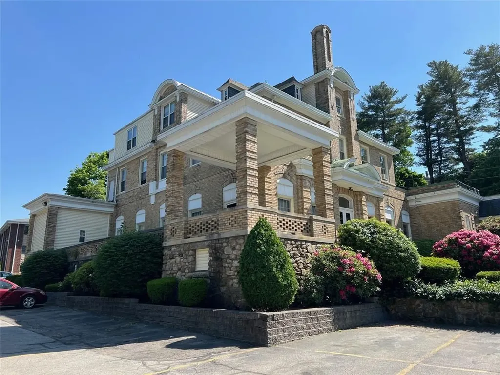 901 Bernon Street Woonsocket RI 02895