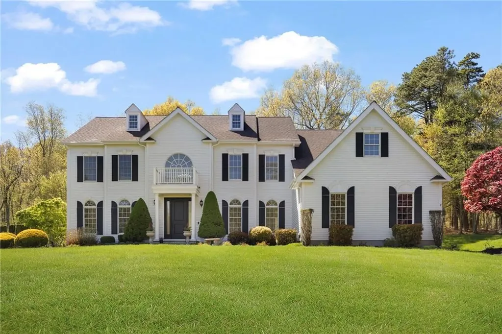 30 Lenihan Lane East Greenwich RI 02818