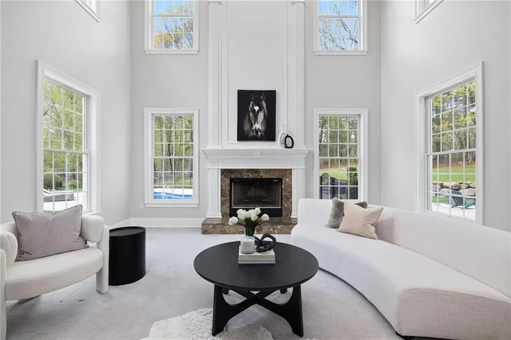 30 Lenihan Lane East Greenwich RI 02818