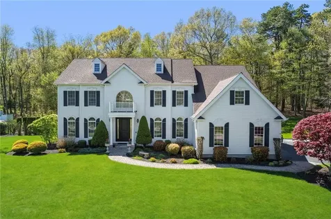 30 Lenihan Lane East Greenwich RI 02818