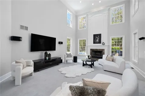 30 Lenihan Lane East Greenwich RI 02818