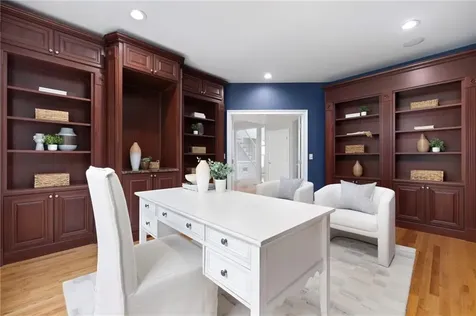 30 Lenihan Lane East Greenwich RI 02818