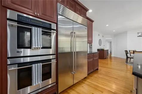 30 Lenihan Lane East Greenwich RI 02818