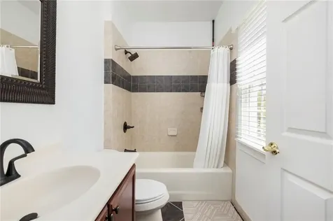 30 Lenihan Lane East Greenwich RI 02818