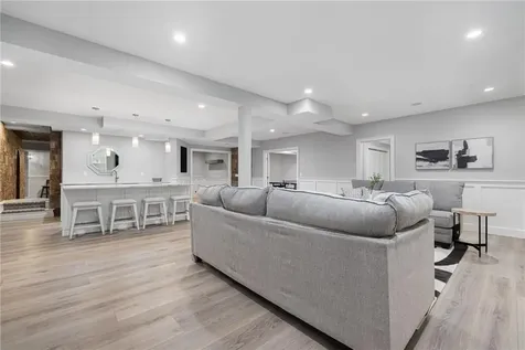 30 Lenihan Lane East Greenwich RI 02818