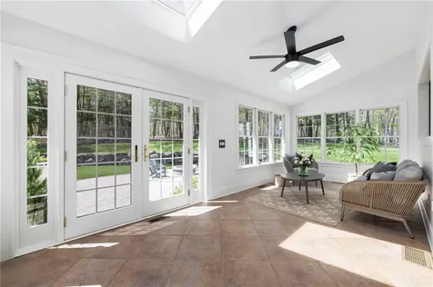 30 Lenihan Lane East Greenwich RI 02818