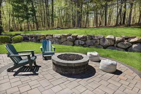 30 Lenihan Lane East Greenwich RI 02818