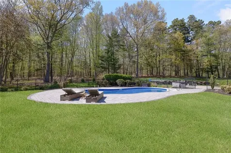 30 Lenihan Lane East Greenwich RI 02818
