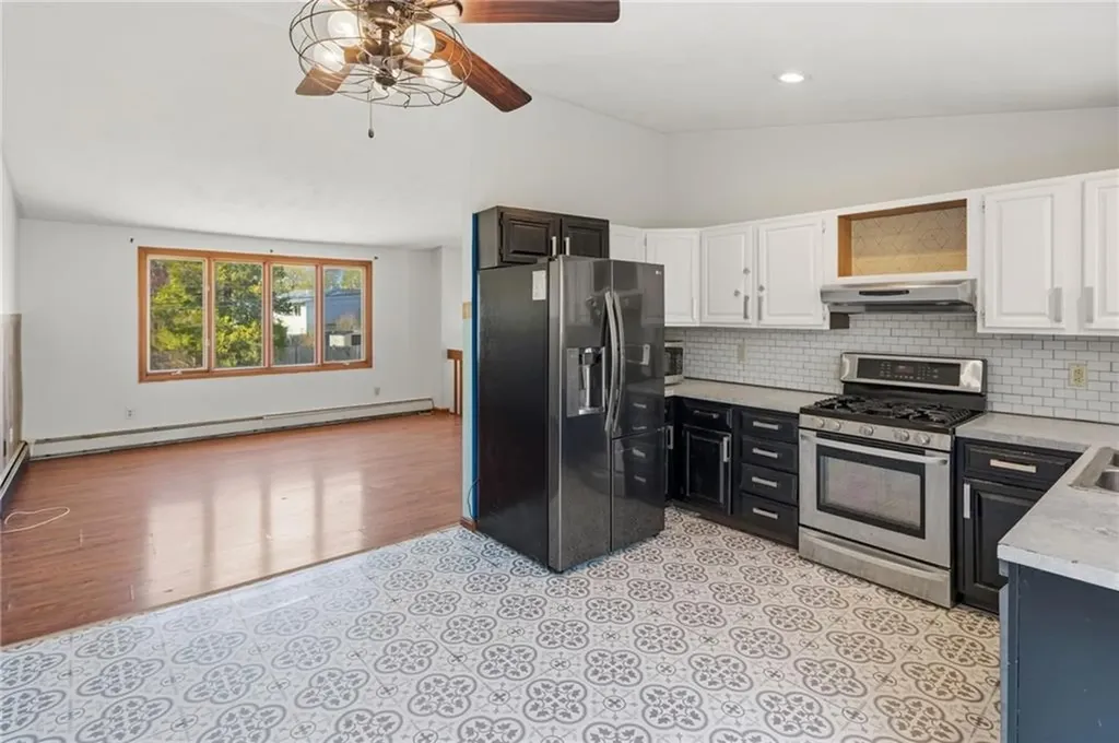 80 Oakside Street Warwick RI 02889