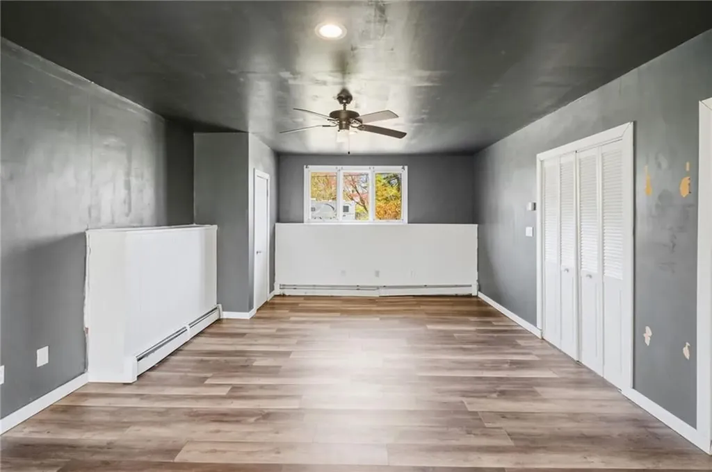 80 Oakside Street Warwick RI 02889