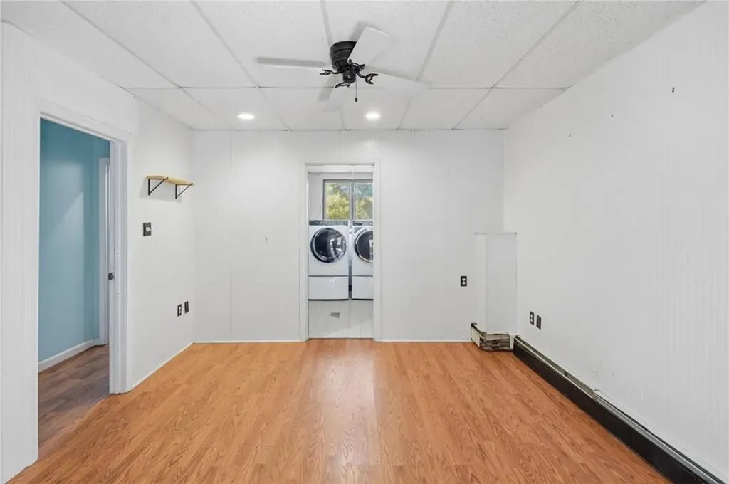 80 Oakside Street Warwick RI 02889