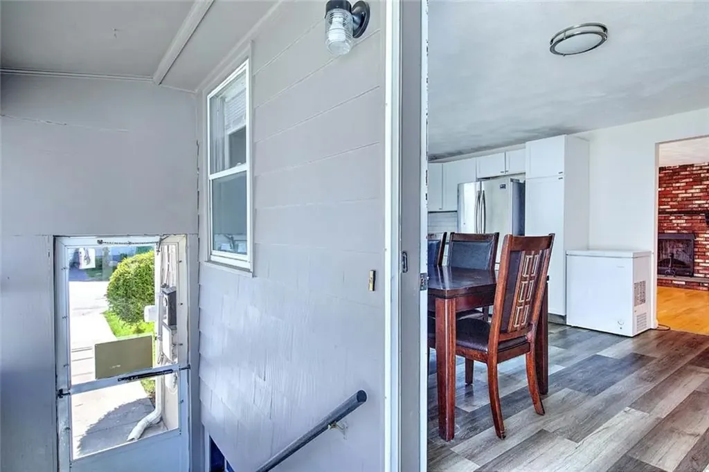 8 Ashby Street Johnston RI 02919
