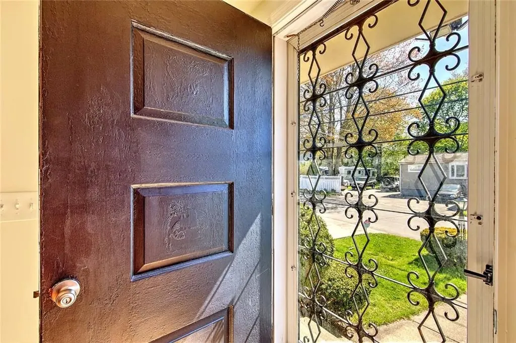 8 Ashby Street Johnston RI 02919