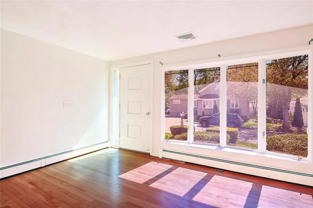 8 Ashby Street Johnston RI 02919