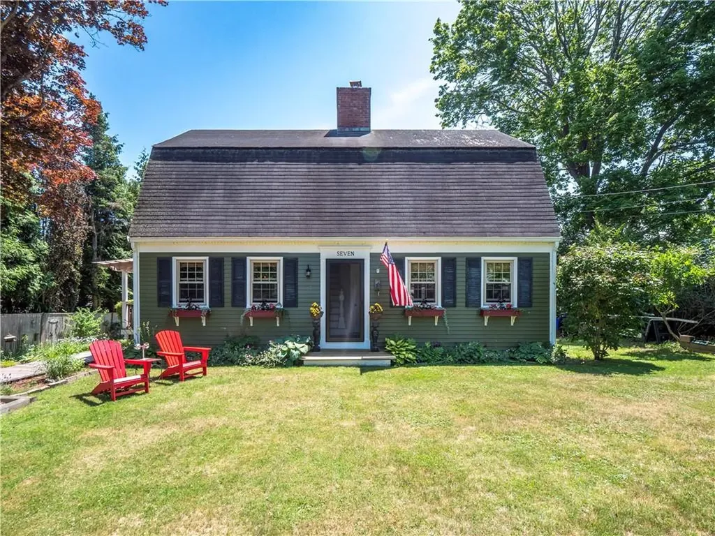 7 Boulevard East Boulevard Middletown RI 02842