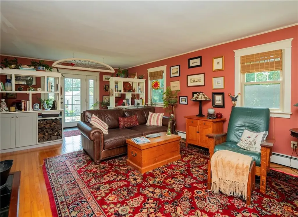 7 Boulevard East Boulevard Middletown RI 02842