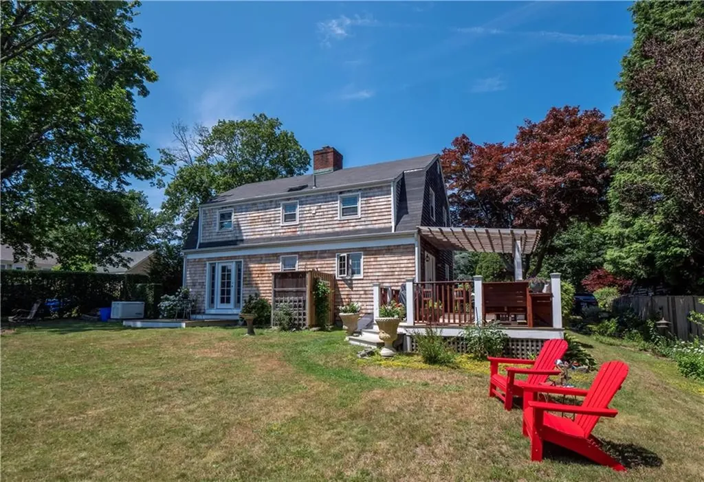 7 Boulevard East Boulevard Middletown RI 02842