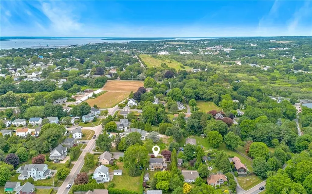 7 Boulevard East Boulevard Middletown RI 02842