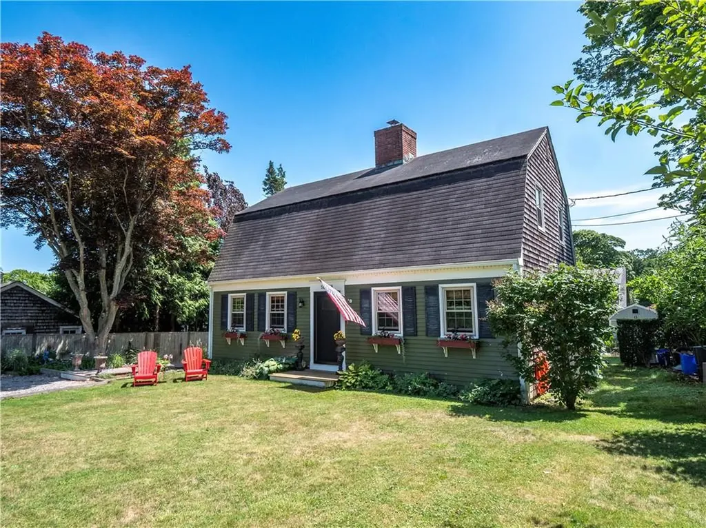 7 Boulevard East Boulevard Middletown RI 02842