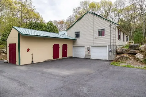956 Reynolds Road Glocester RI 02814