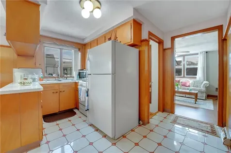 8 No Rose Street East Providence RI 02914