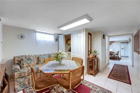 8 No Rose Street East Providence RI 02914