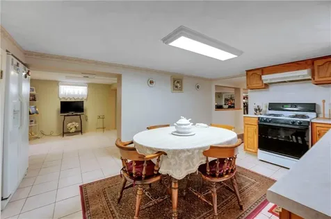 8 No Rose Street East Providence RI 02914