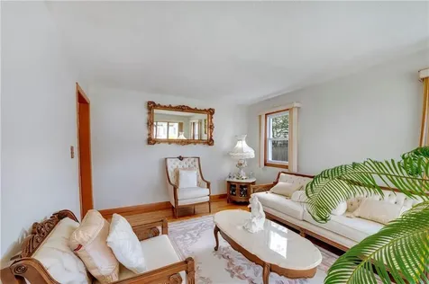 8 No Rose Street East Providence RI 02914
