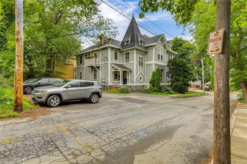 173 Congdon Street Providence RI 02906