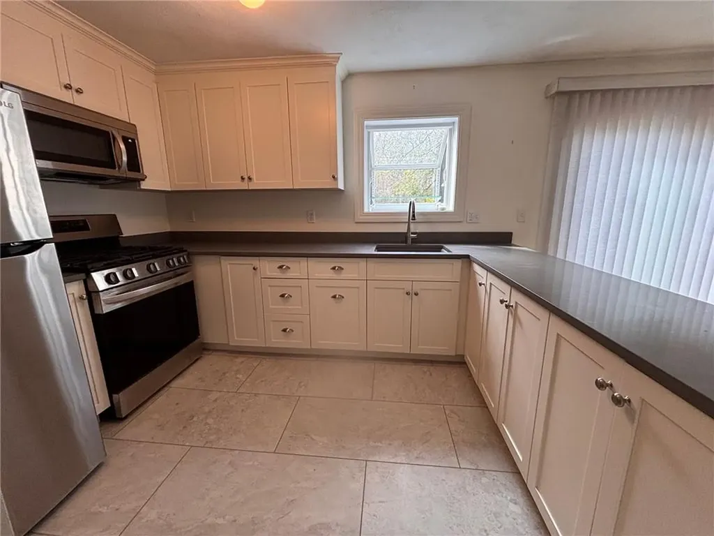 195 Fairway Drive North Kingstown RI 02852