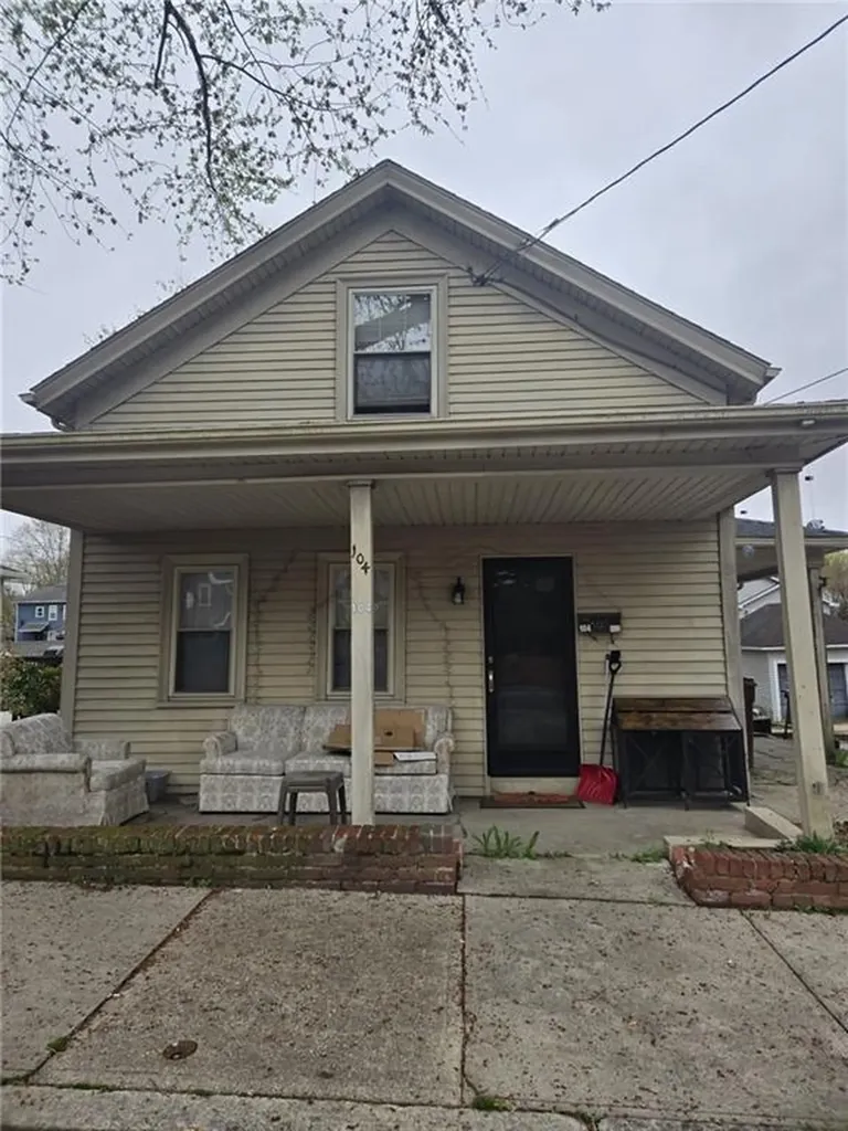 104 Jenckes Street Woonsocket RI 02895