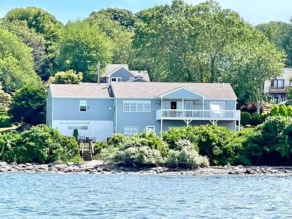 585 Seaside Drive Jamestown RI 02835