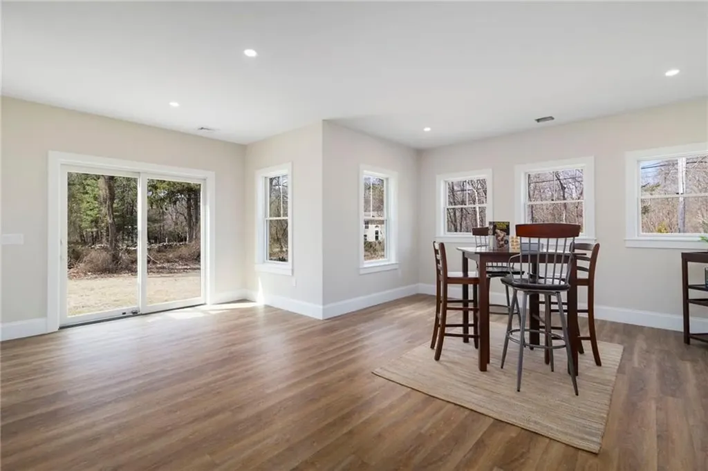 11 Carrs Lane North Kingstown RI 02852