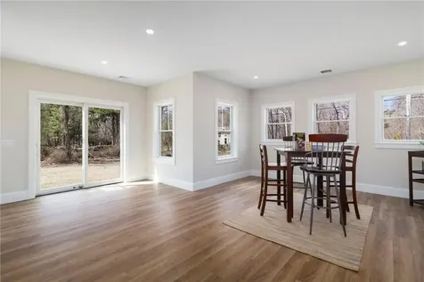 11 Carrs Lane North Kingstown RI 02852