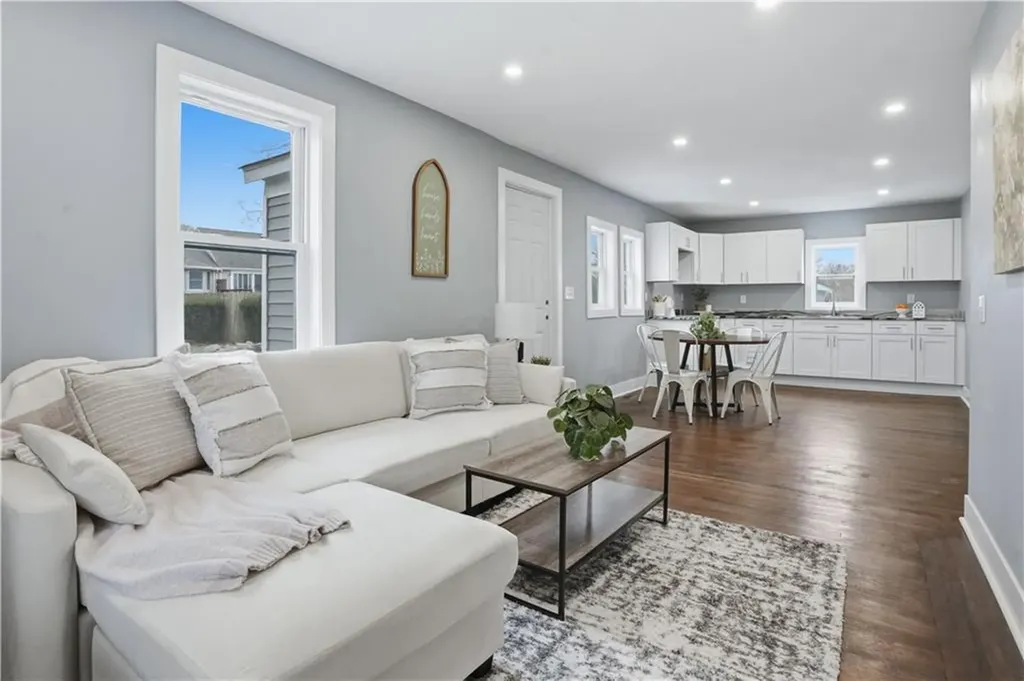 188 Greene Lane Middletown RI 02842