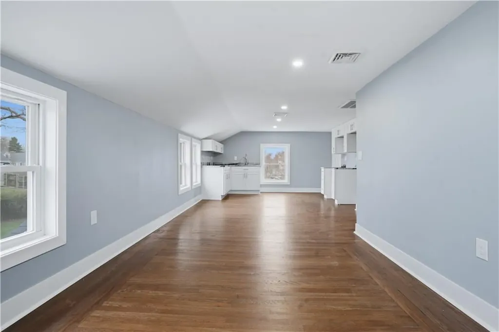 188 Greene Lane Middletown RI 02842