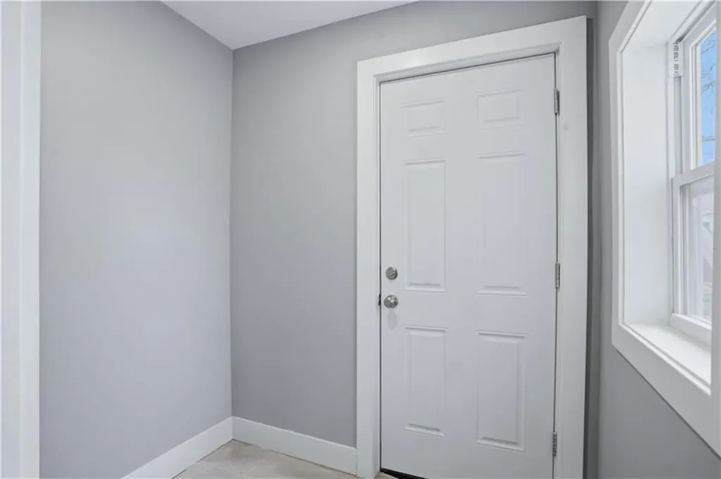 188 Greene Lane Middletown RI 02842