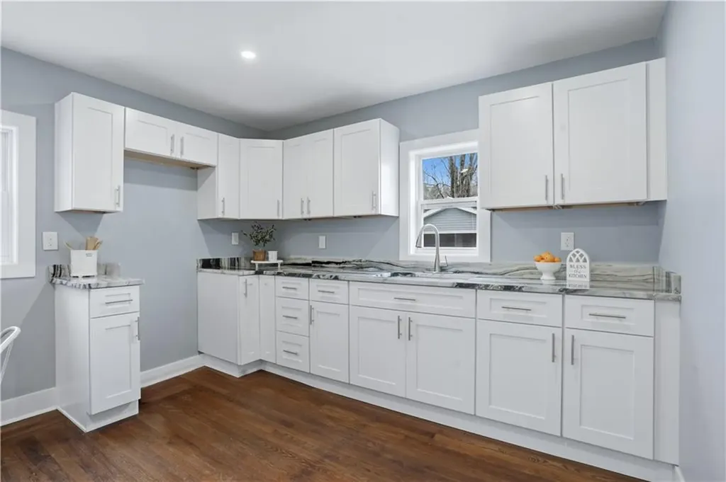 188 Greene Lane Middletown RI 02842