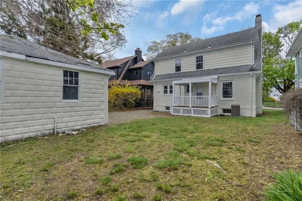 104 Woodbine Street Providence RI 02906