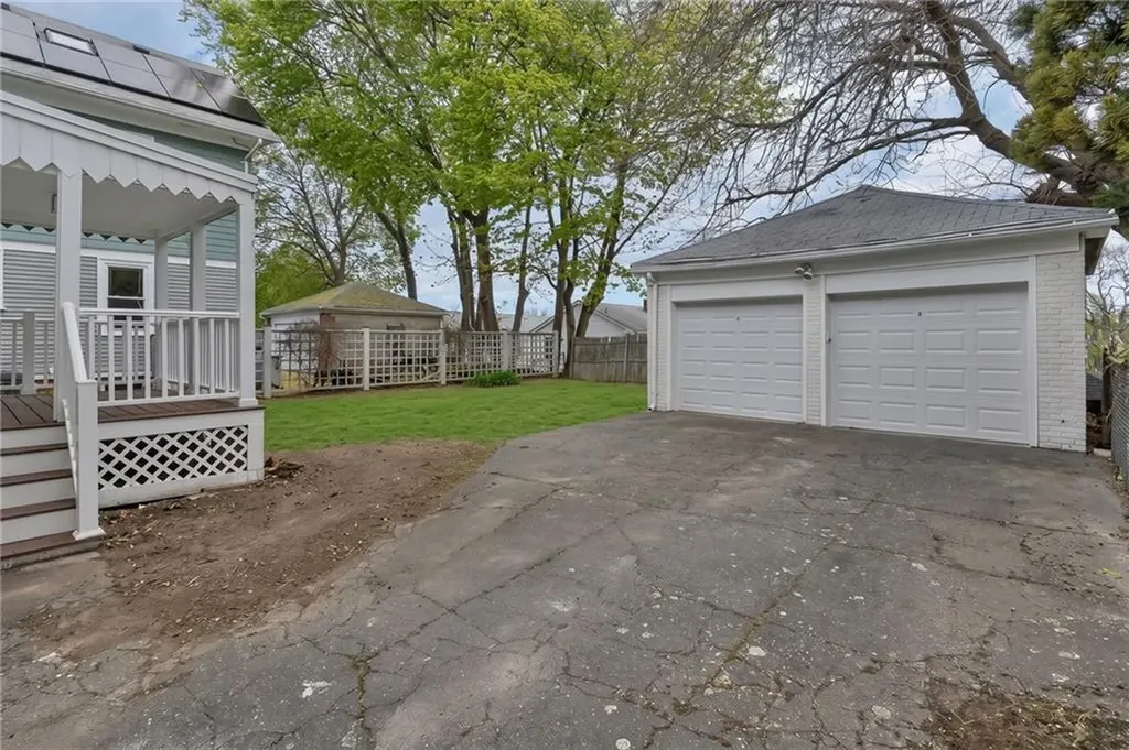 104 Woodbine Street Providence RI 02906