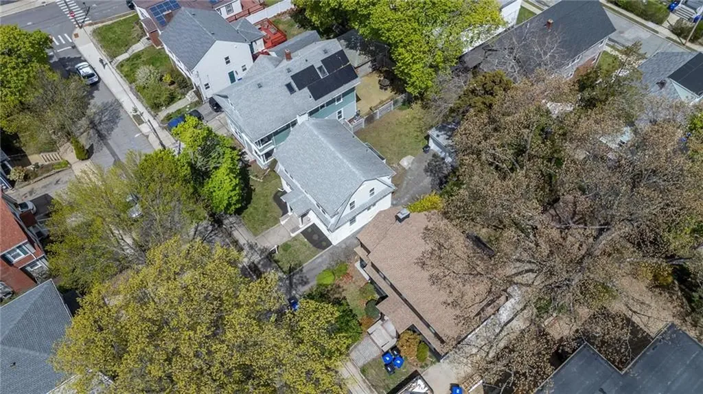 104 Woodbine Street Providence RI 02906