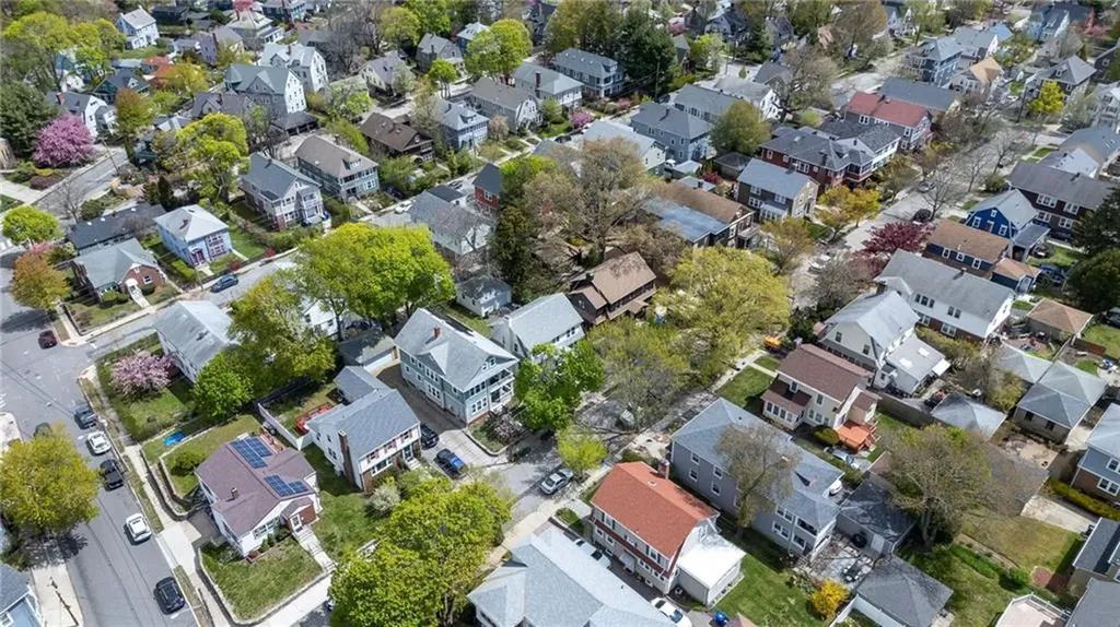 104 Woodbine Street Providence RI 02906