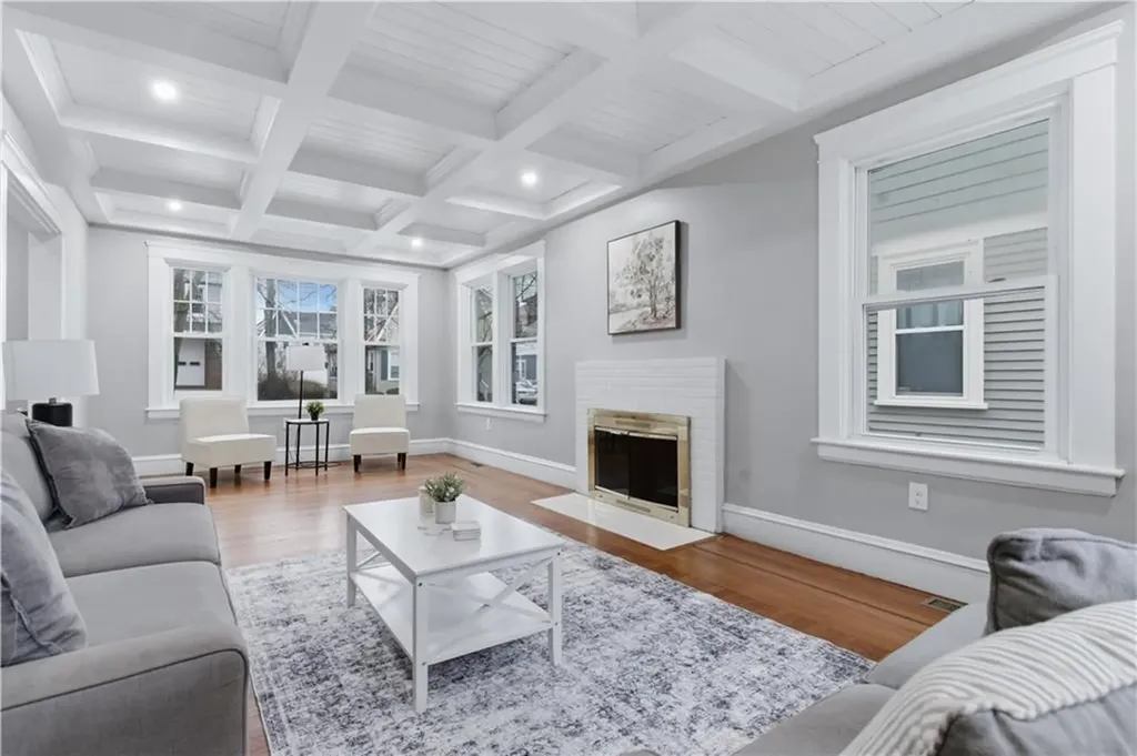 104 Woodbine Street Providence RI 02906