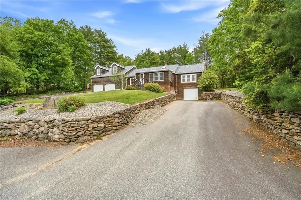 685 Round Top Road Burrillville RI 02830