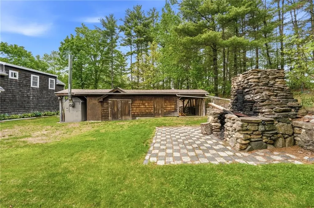 685 Round Top Road Burrillville RI 02830