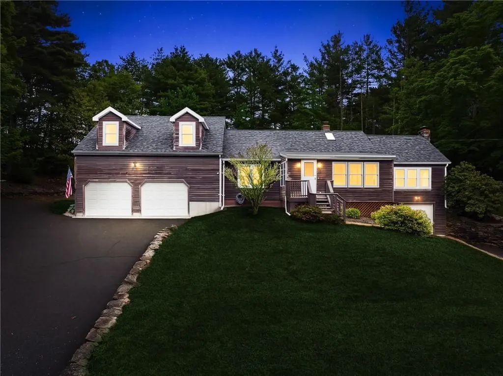 685 Round Top Road Burrillville RI 02830