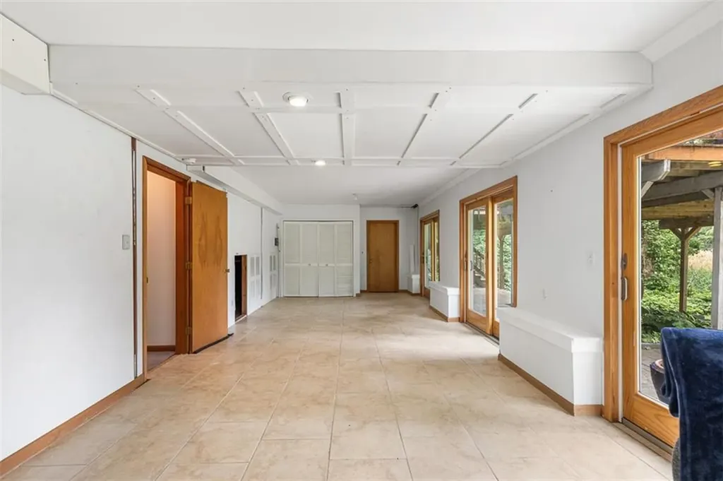 12 Silver Street Warwick RI 02889