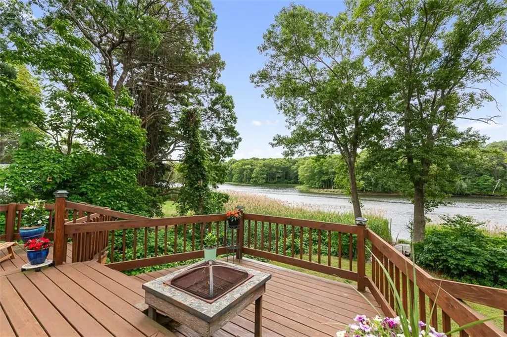 12 Silver Street Warwick RI 02889