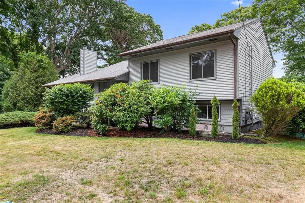 12 Silver Street Warwick RI 02889